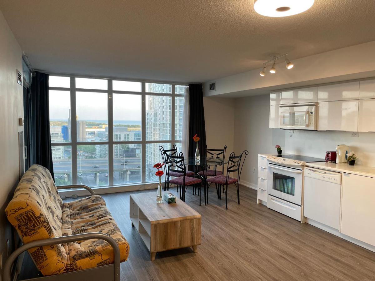 Three-Bedroom Condo With Free Parking Nearby Cn Tower With Lake View Toronto Luaran gambar