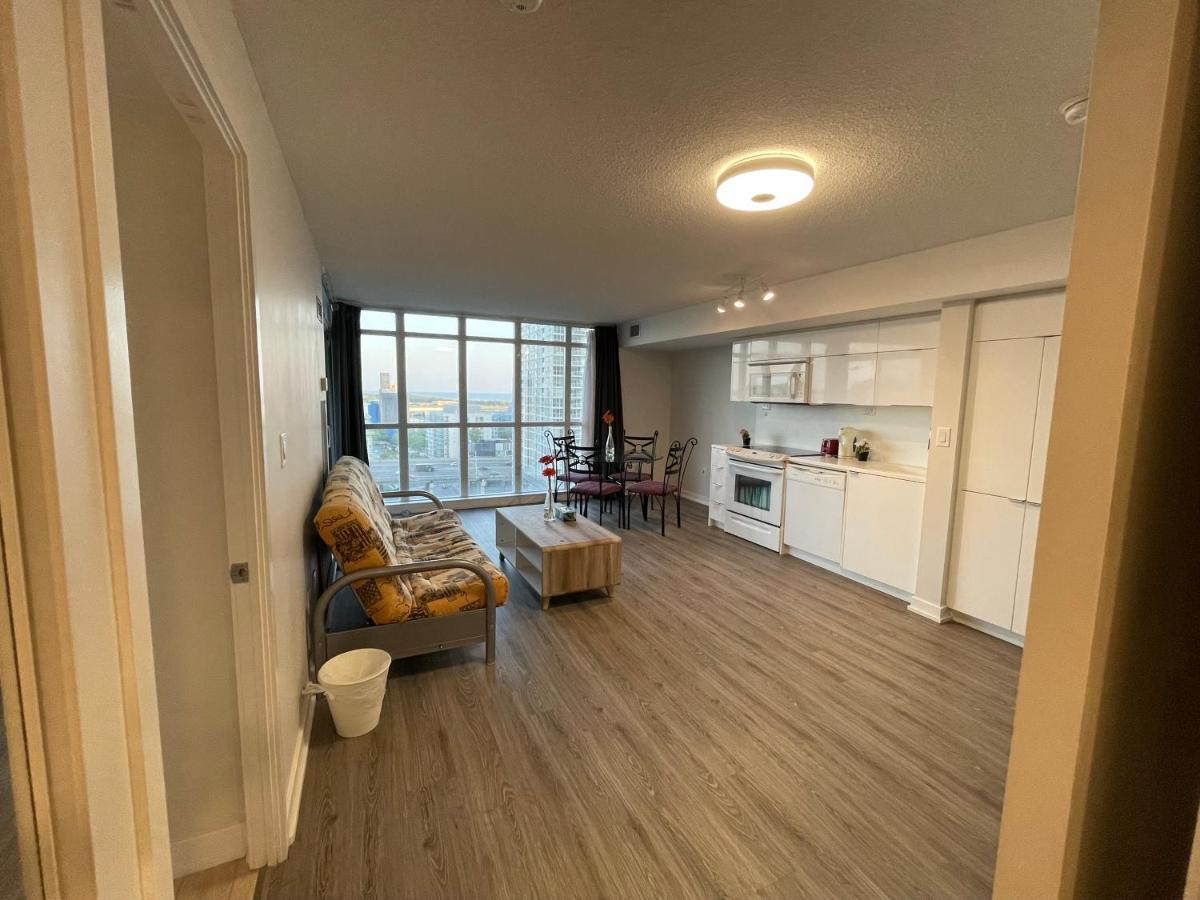 Three-Bedroom Condo With Free Parking Nearby Cn Tower With Lake View Toronto Luaran gambar